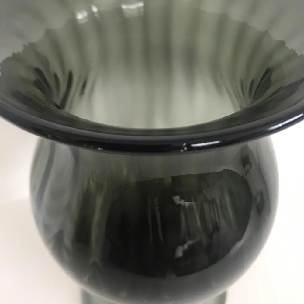 Vintage Wayne Husted Blenko Art Glass Charcoal Gray Ribbed Vase Mid Century